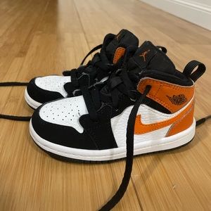 Jordan - 1 Mid